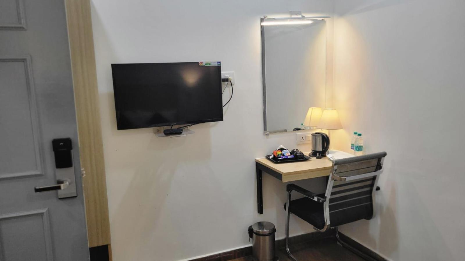Hotel Grace Residency Chennai Airport Esterno foto