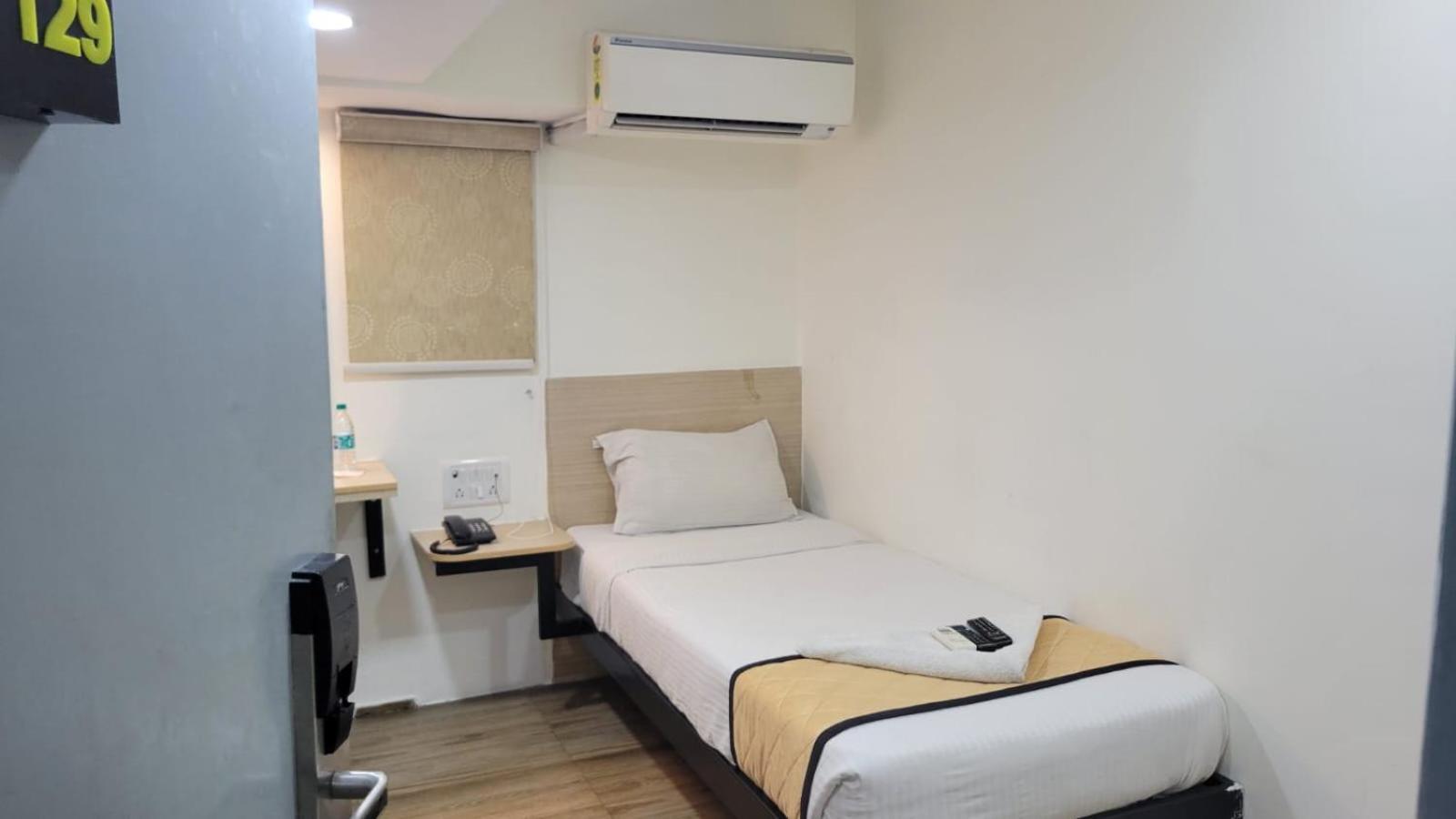 Hotel Grace Residency Chennai Airport Esterno foto