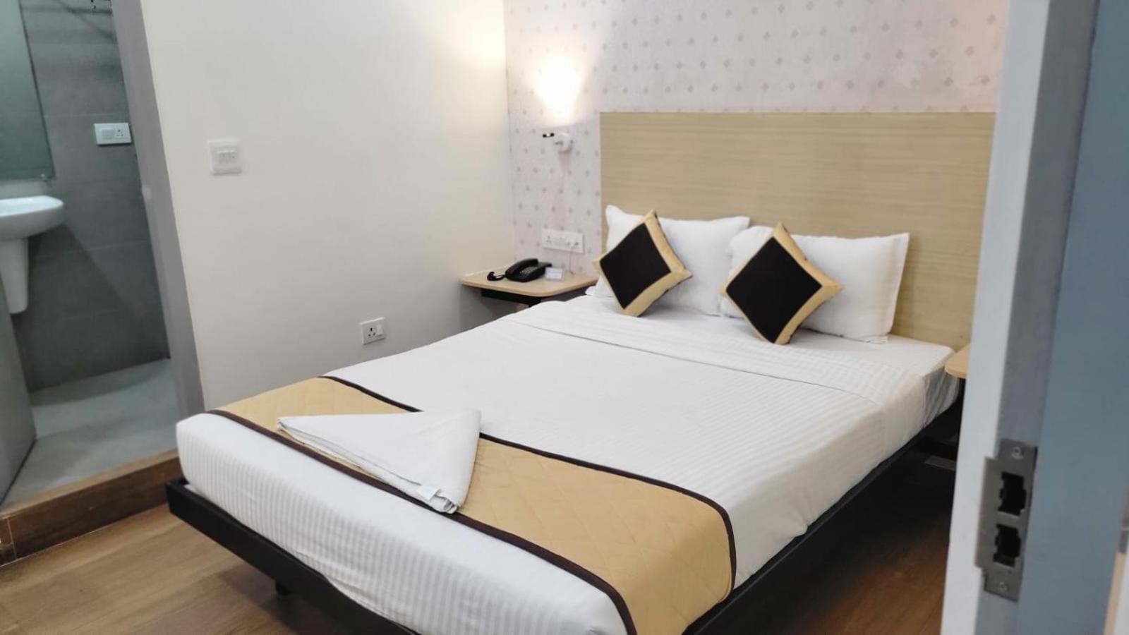 Hotel Grace Residency Chennai Airport Esterno foto