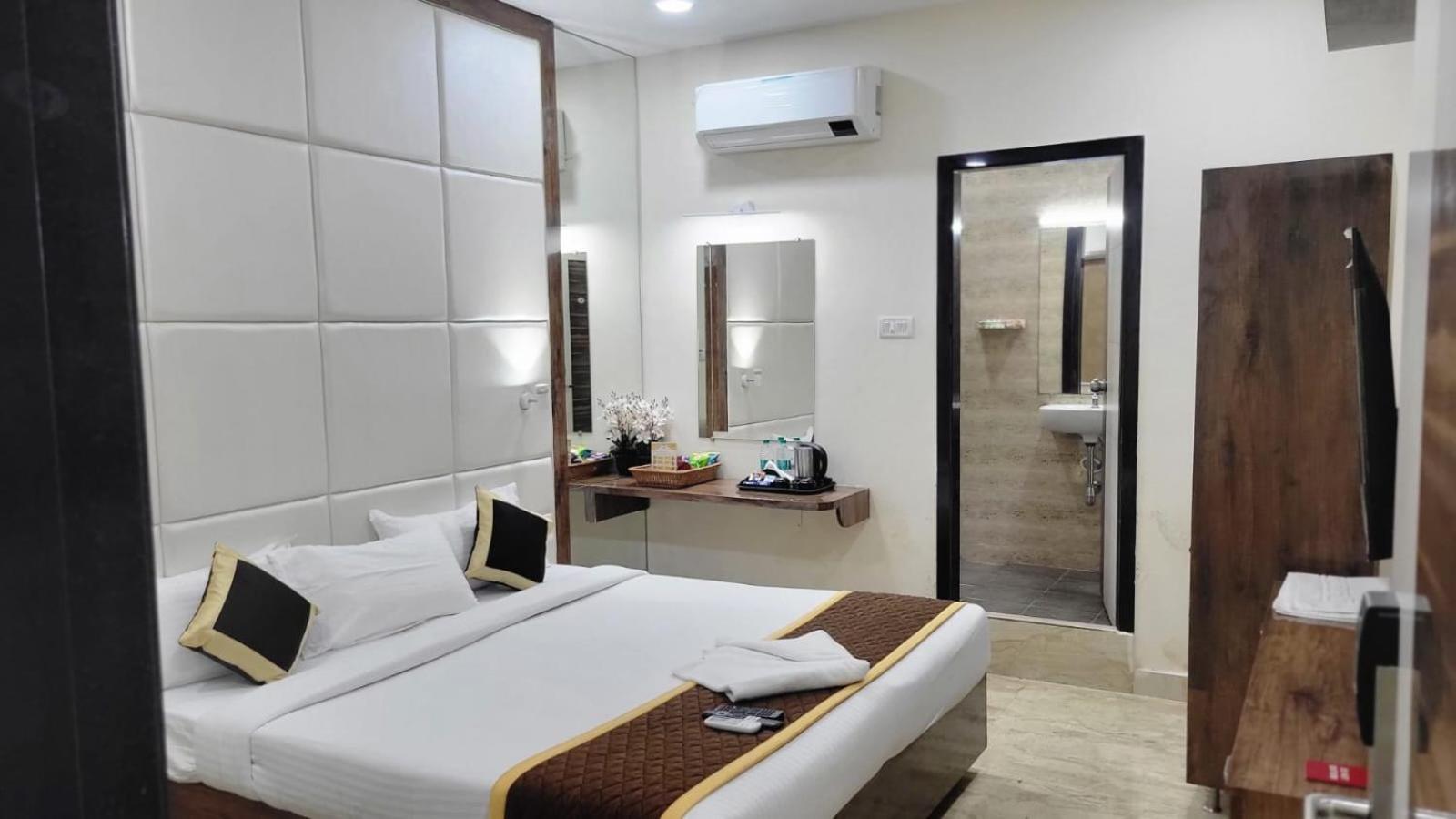 Hotel Grace Residency Chennai Airport Esterno foto