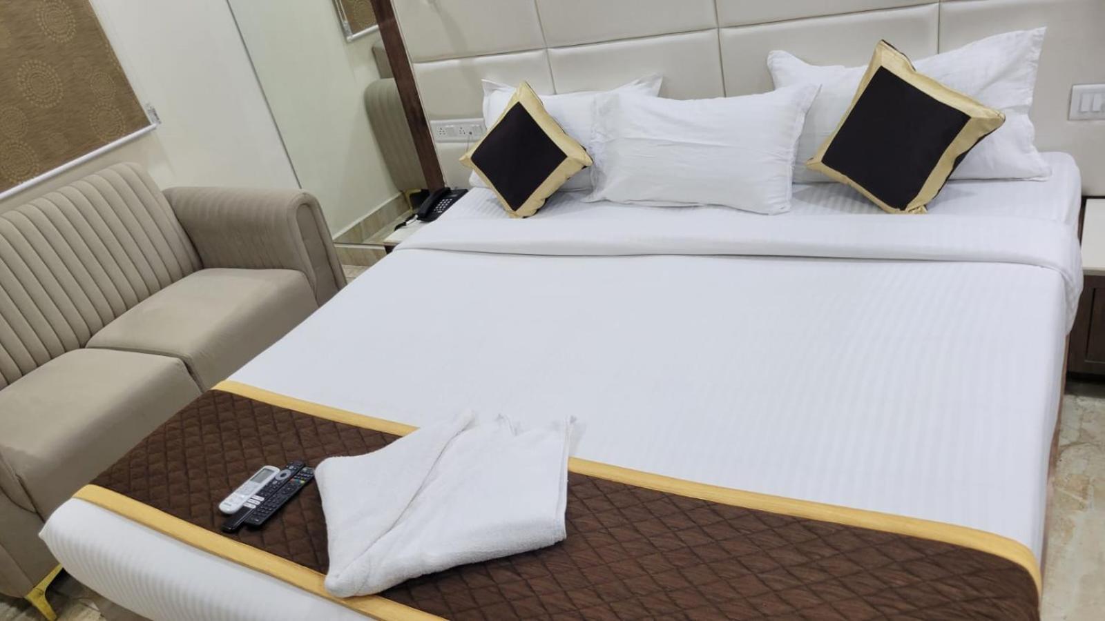 Hotel Grace Residency Chennai Airport Esterno foto